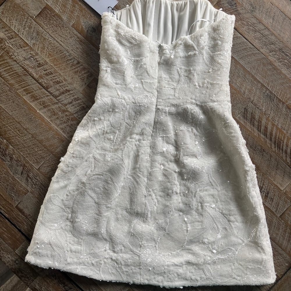 Helsi 'Linda' Sequin Mini Dress in White / Ivory (NWT) - Picture 13 of 13
